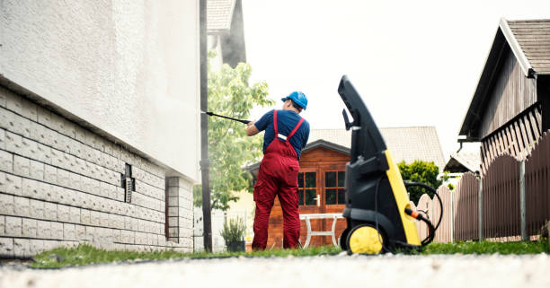 Best Pool Deck Cleaning  in Talent, OR